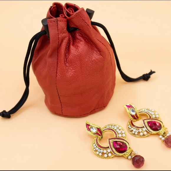 Red Soft Genuine Leather Drawstring Pouch,Spring Locks Coin Purse Wrist Purse - Picture 2 of 5